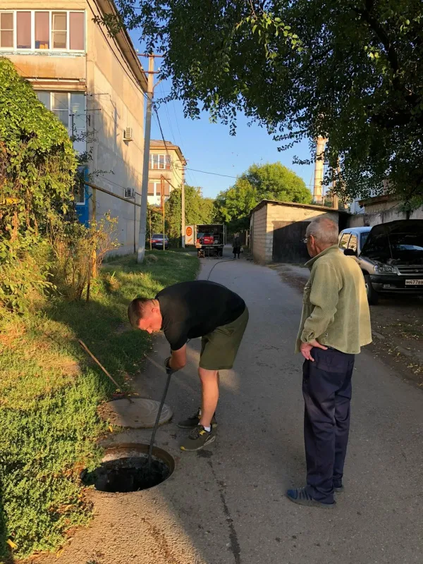 МУП «Коммунальник» выполнил гидродинамическую прочистку труб в посёлке Южгипрониисельстрой