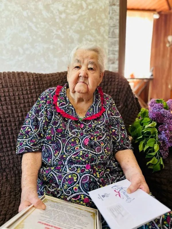 Сегодня 100-летний юбилей отмечает труженик тыла Ткаченко Раиса Емельяновна.