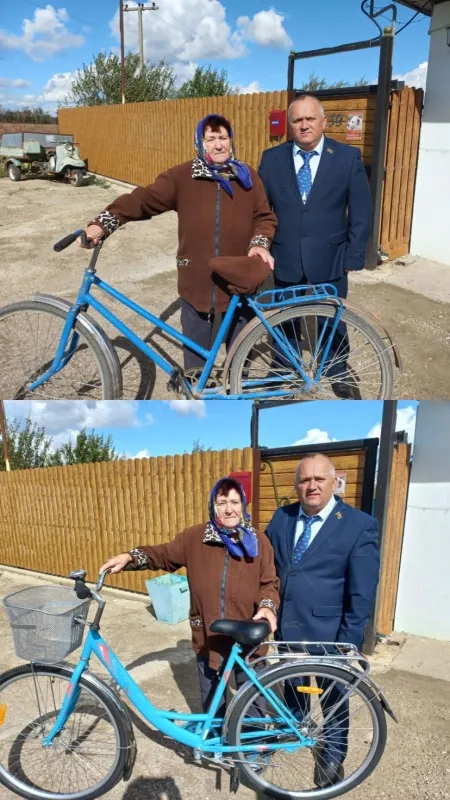 В честь Дня пожилого человека, Свиридонова Таиса Григорьевна обратилась за помощью к Василию Александровичу Ереминскому, депутату Новотитаровского сельского совета, а также руководителю ТОС номер 13. Таиса Григорьевна нуждалась в ремонте своего велосипеда