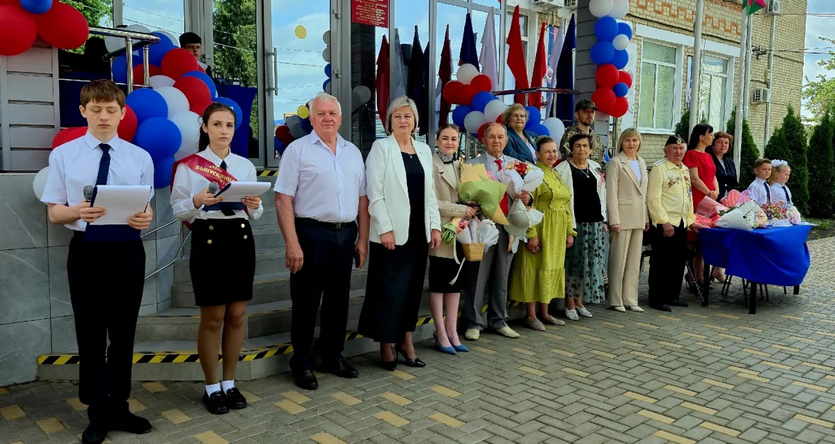 Сегодня в школах нашего поселения прошло торжественное празднование Последнего звонка