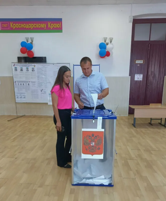 Глава Новотитаровского сельского поселения принял участие на выборах